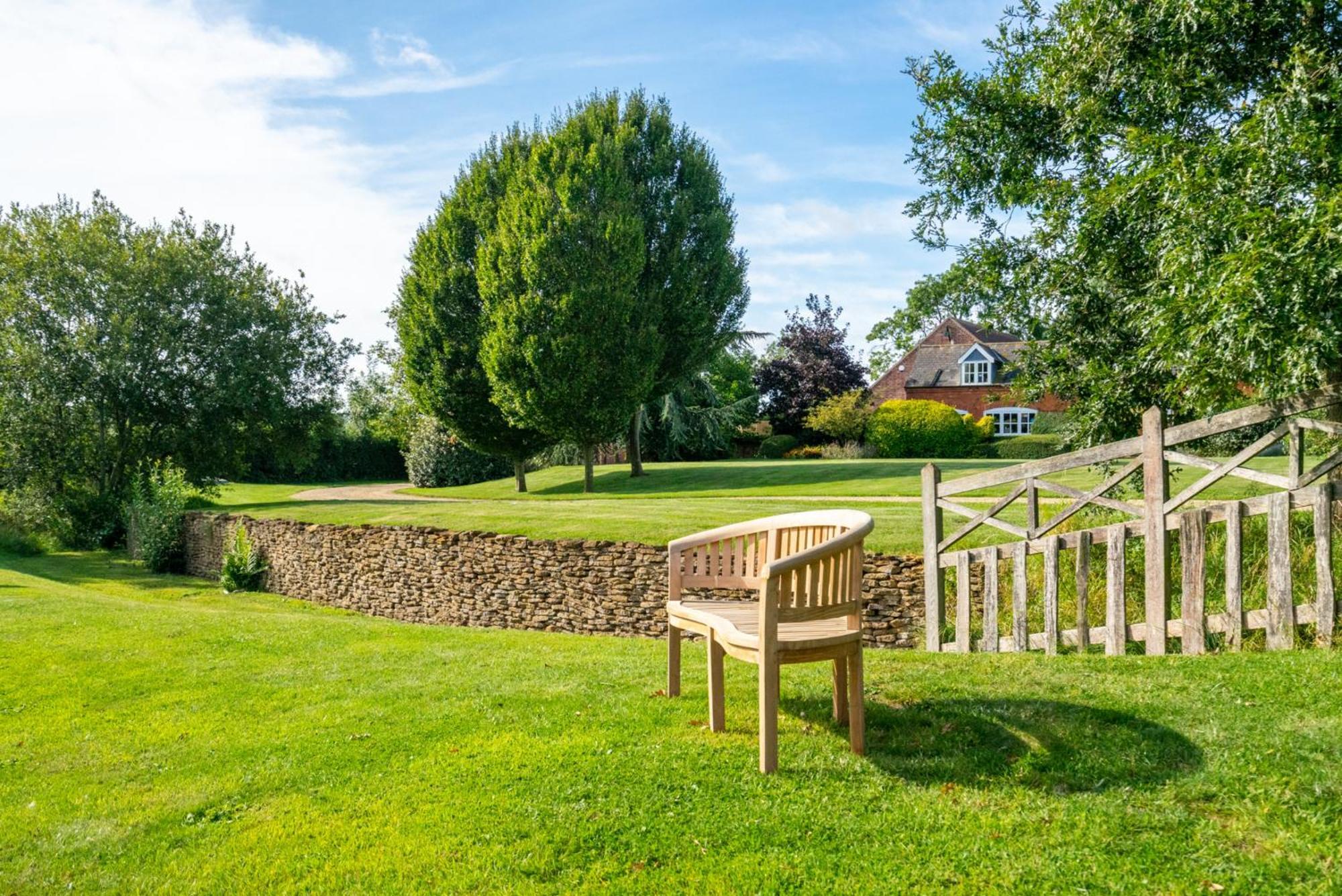 14 Acres - Luxury Countryside Retreats Hotel Market Harborough Exterior photo