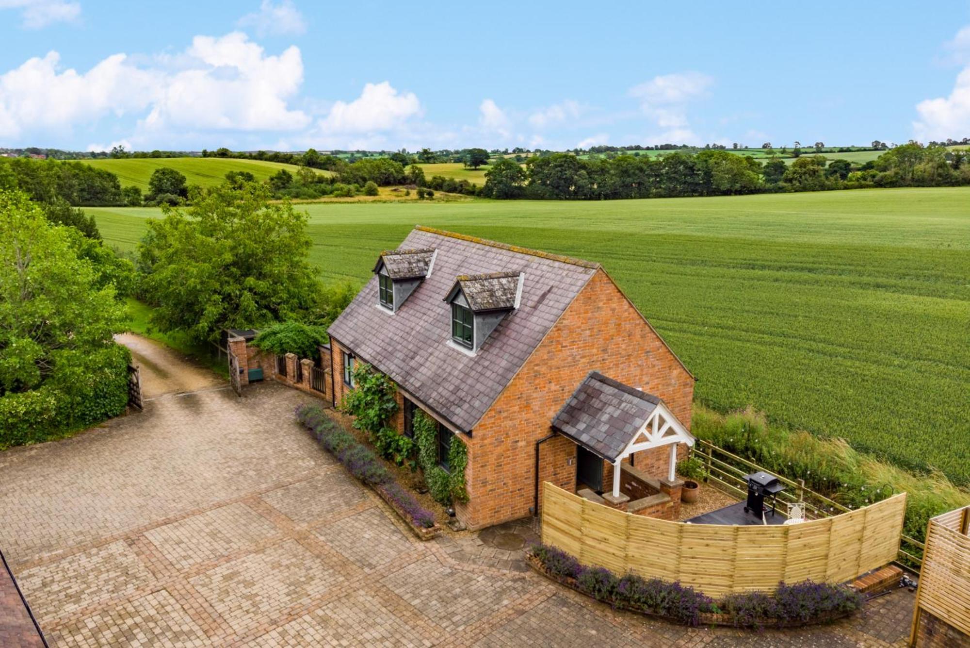 14 Acres - Luxury Countryside Retreats Hotel Market Harborough Room photo